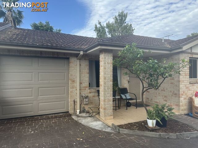 3/8 George St PENSHURST NSW 2222