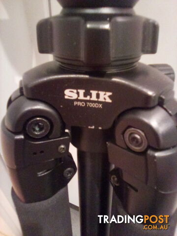 25 x 100 Binoculars and Tripod - photo 3 of 6