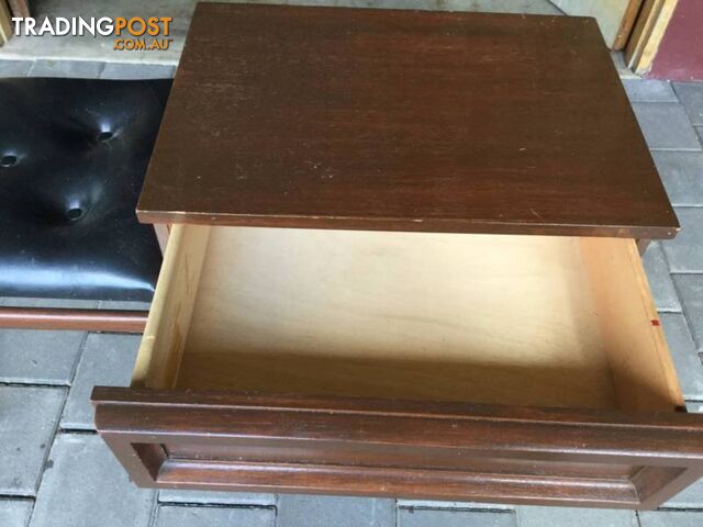 Vintage telephone Table seat Made in Australia by Burgess Uph - photo 3 of 4