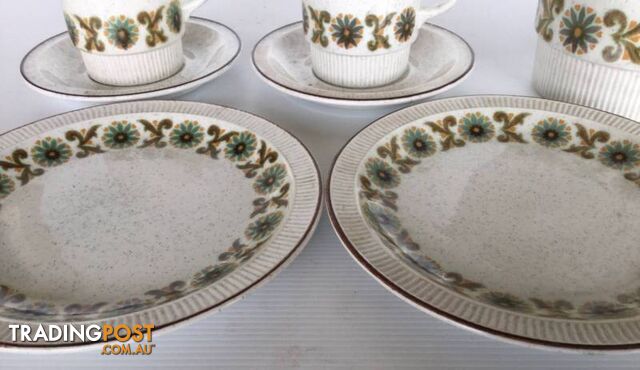 Poole teapot 2 cups & saucers 2 side plates Argosy pattern Vinta - photo 4 of 5