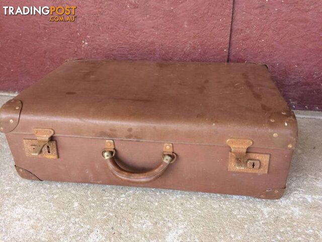 Vintage suitcase Old suitcase rust on metal work. 61cm x 40cm