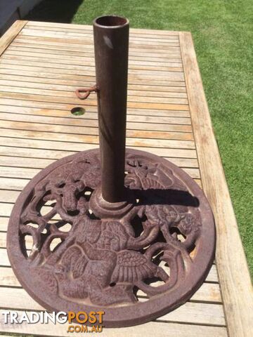 Umbrella Base cast iron Base D 47cm Post size 4cm $30