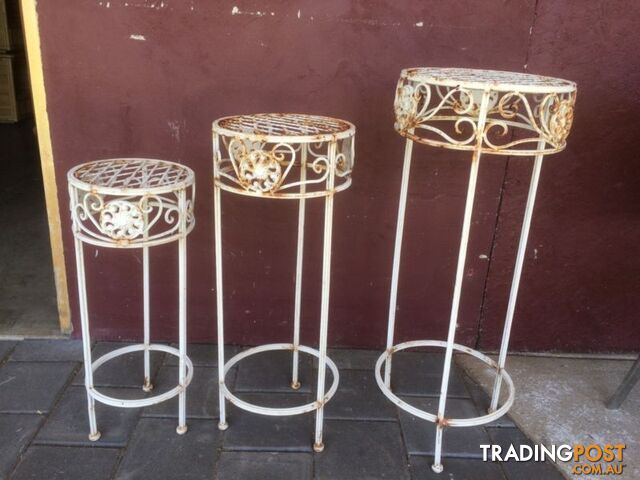 Planter stands set of 3