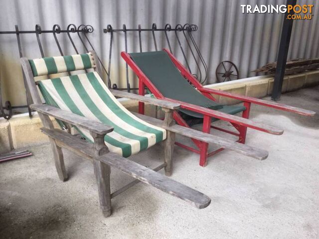 2 squatters chairs, deck chairs Need sanding and oiling or painti