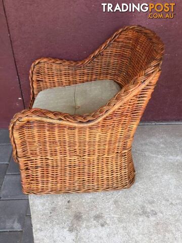 Large wicker armchair W 67cm Seat height 42cm $50 - photo 4 of 4