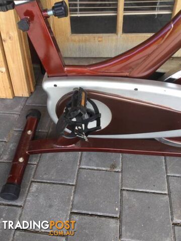 Spin bike exercise bike Very Good condition. - photo 3 of 6