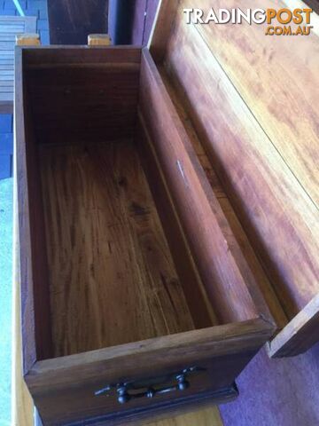 Timber Trunk Toy box storage Box Handles on each end. Hinged top - photo 3 of 5