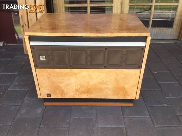 AWA turntable & radio in cabinet Vintage No speakers it works Cab - photo 2 of 7