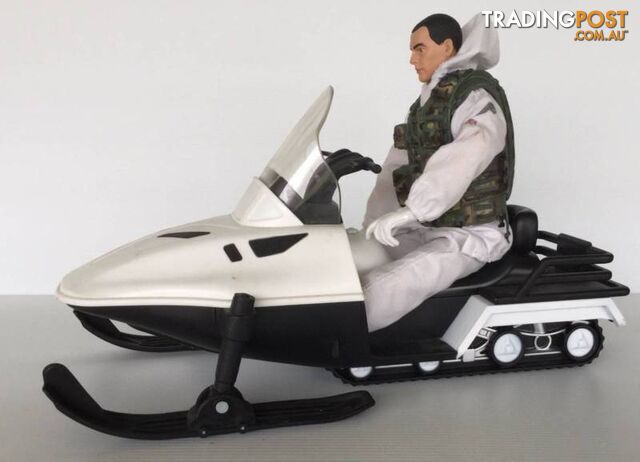 HM Armed Forces action figure 10" Snow patrol and snow mobile