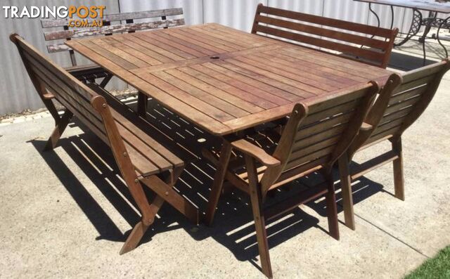 Jarrah Outdoor setting seats 10 people Large table 206cm long