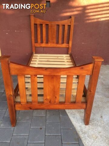 Single bed timber frame & slats - photo 2 of 4