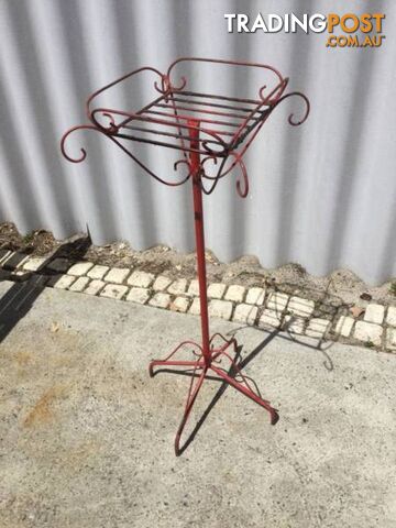 Vintage Planter stand Has surface rust. As pictured. H 97cm Top 2