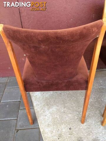 4 dining chairs wood and fabric Well used ready for some TLC S - photo 4 of 4