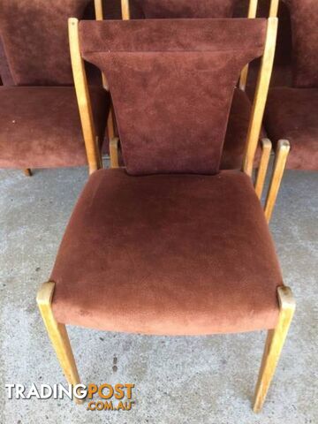 4 dining chairs wood and fabric Well used ready for some TLC S