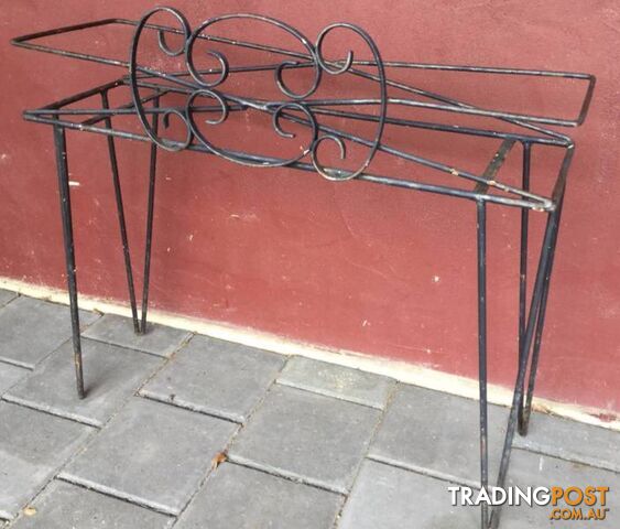 Vintage steel planter stand L 67cm W 22cm H 53cm Good con