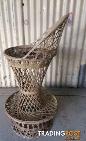 Vintage bar stool spun fibreglass Russell Woodard Latte colou