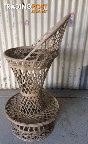 Vintage bar stool spun fibreglass Russell Woodard Latte colou