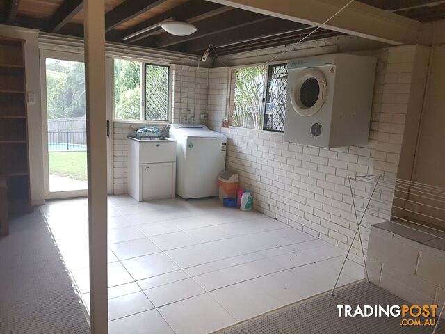 92 Fegen Drive MOOROOKA QLD 4105