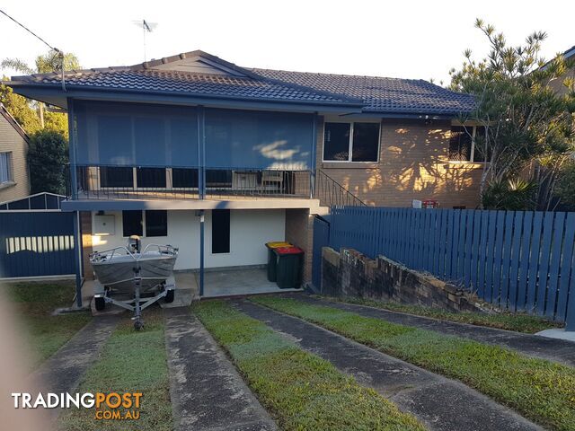 92 Fegen Drive MOOROOKA QLD 4105