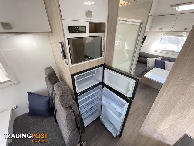 2019 Winnebago Burleigh Motor Home