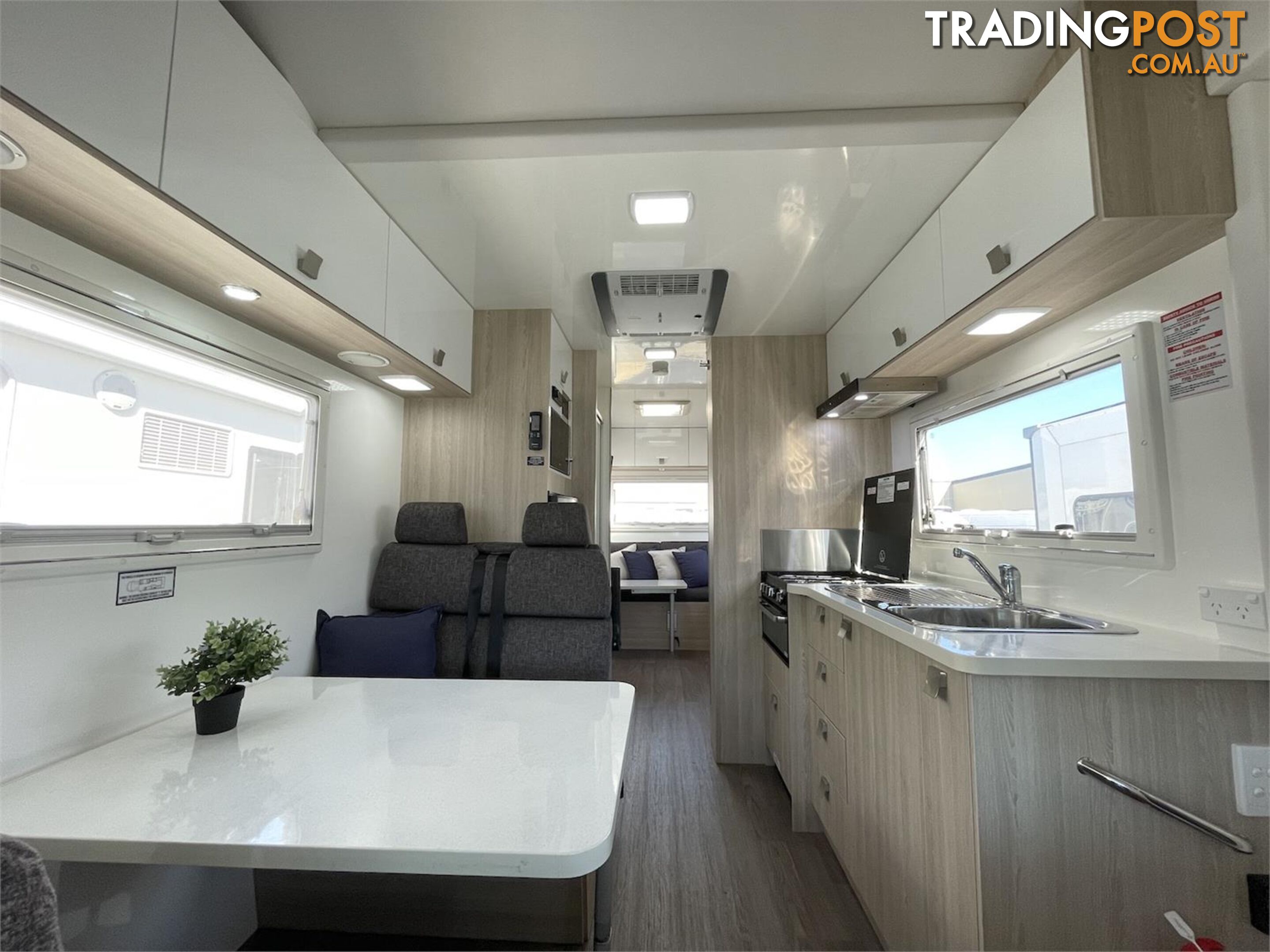 2019 Winnebago Burleigh Motor Home