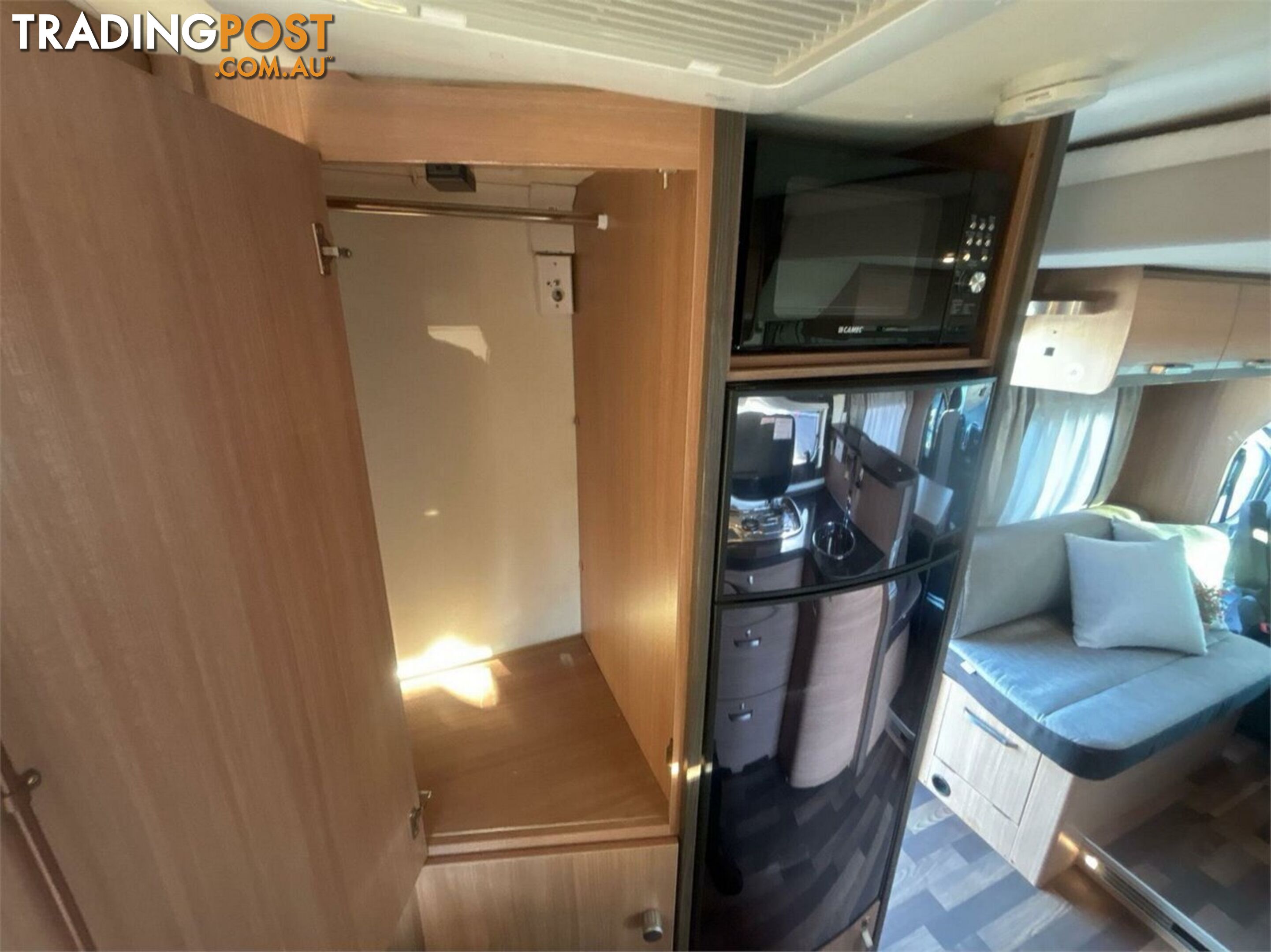 2019 Knaus by Avan Skywave 650MF Motor Home