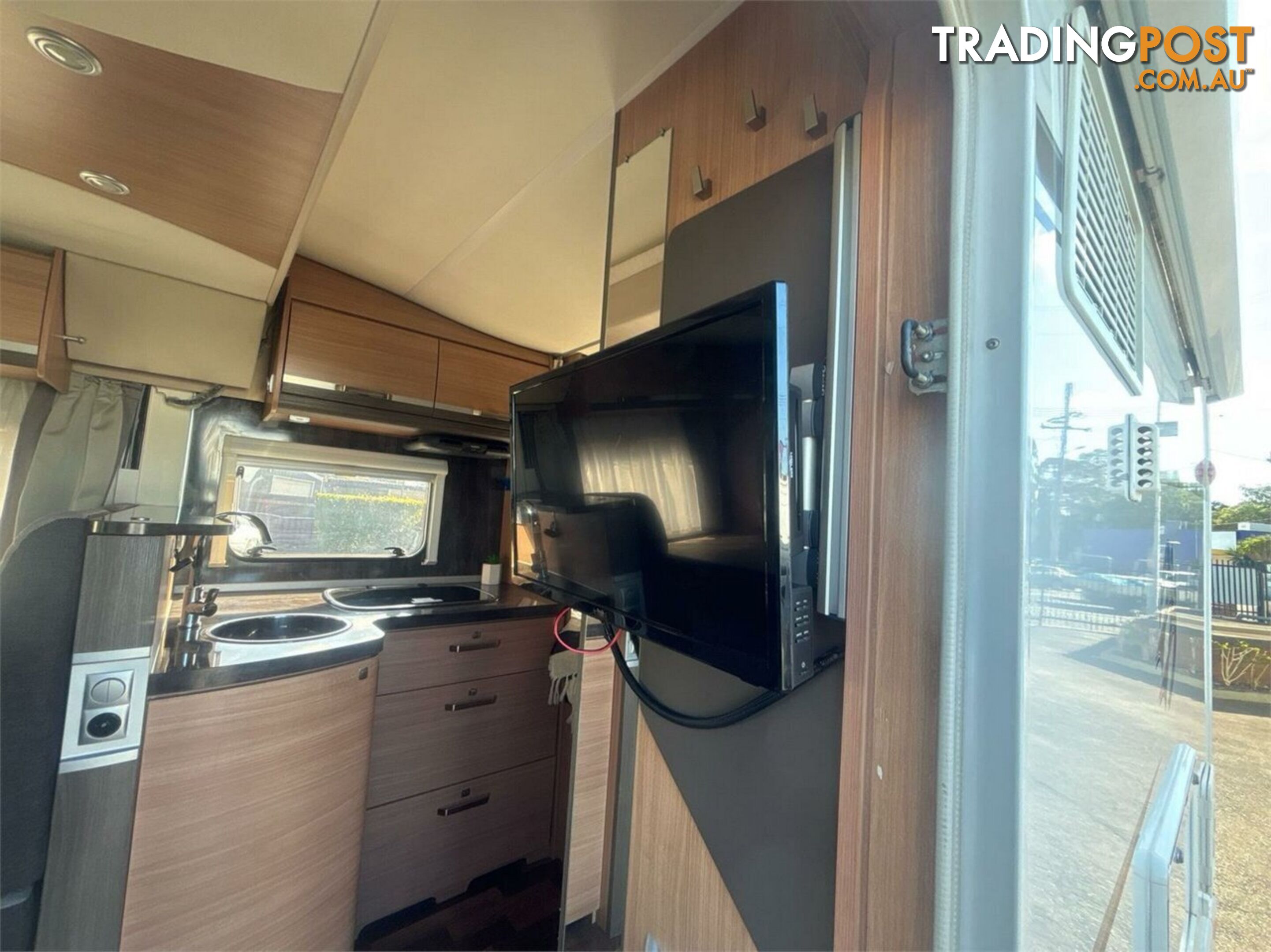 2019 Knaus by Avan Skywave 650MF Motor Home