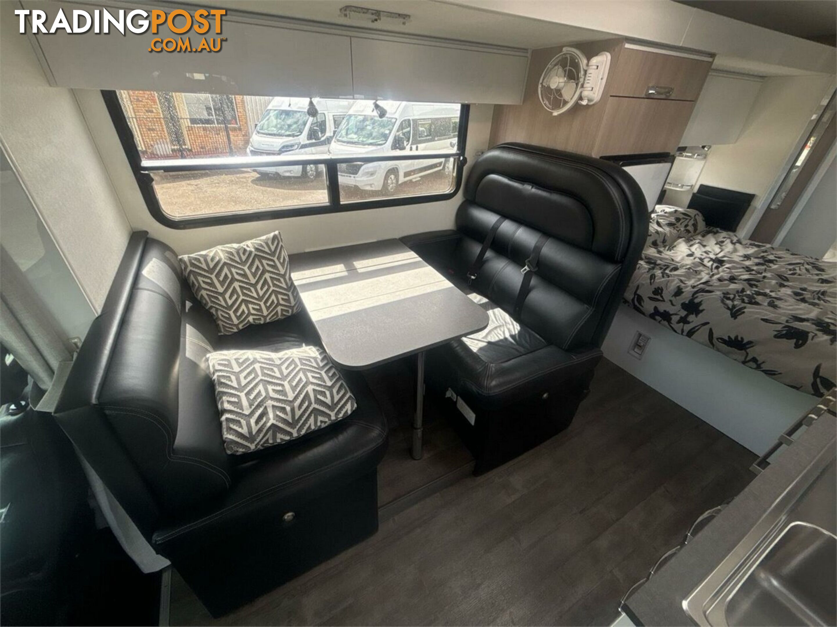 2021 Avida Esperance C7932 SL Motor Home