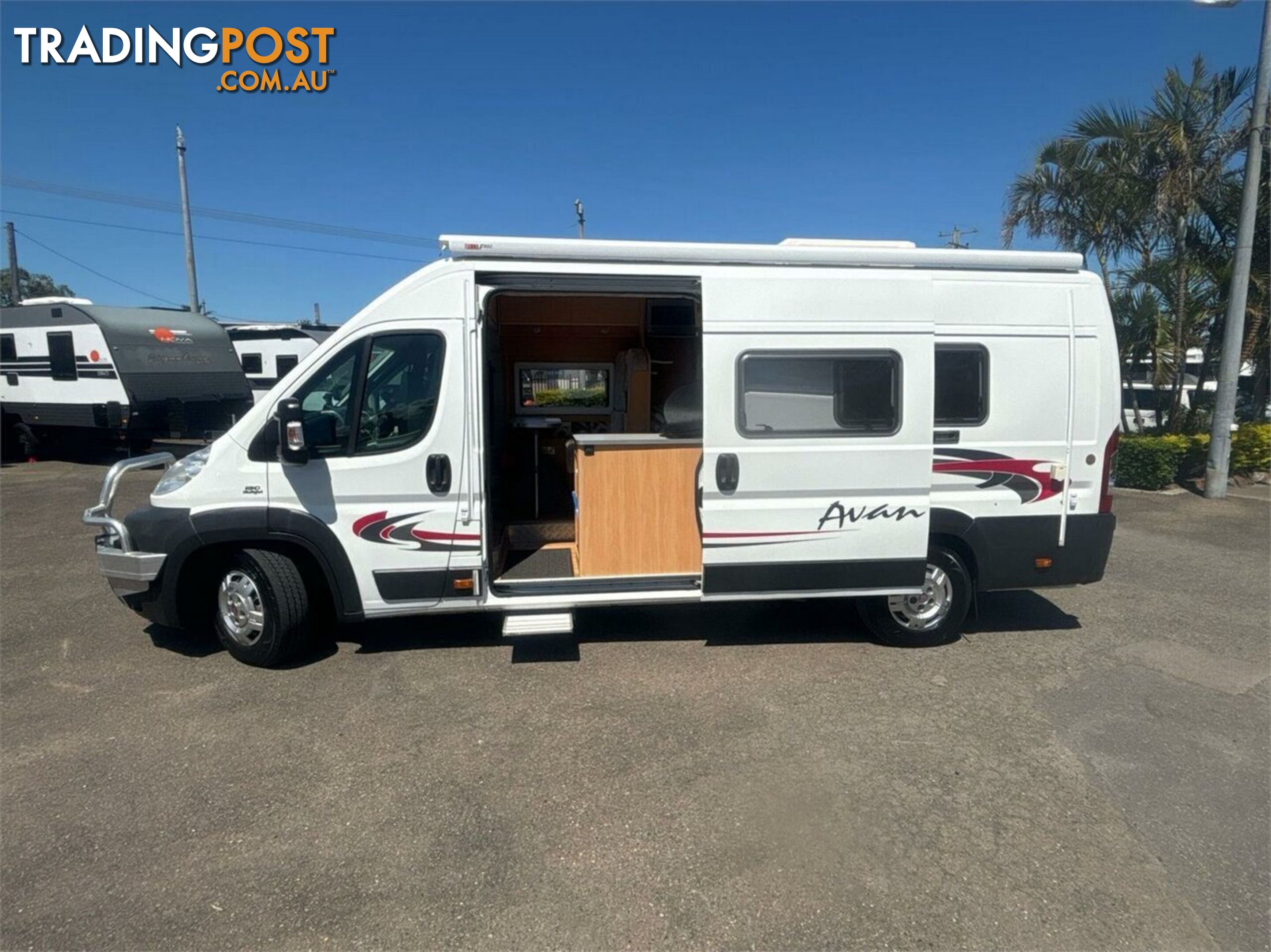 2012 AVAN Applause Motor Home