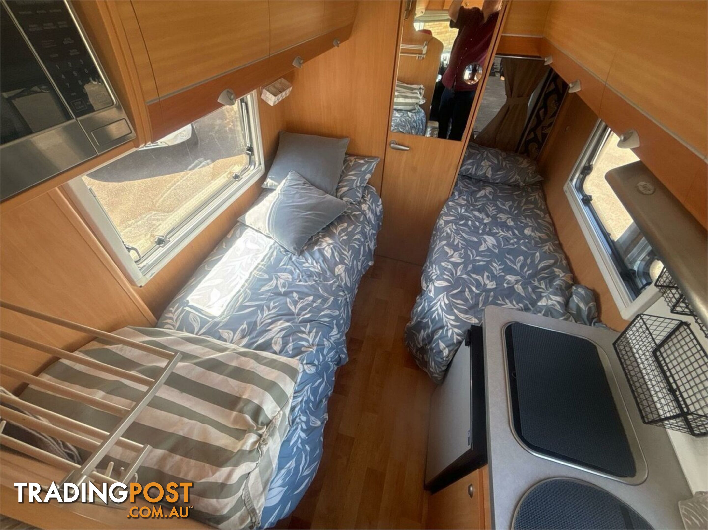 2012 AVAN Applause Motor Home