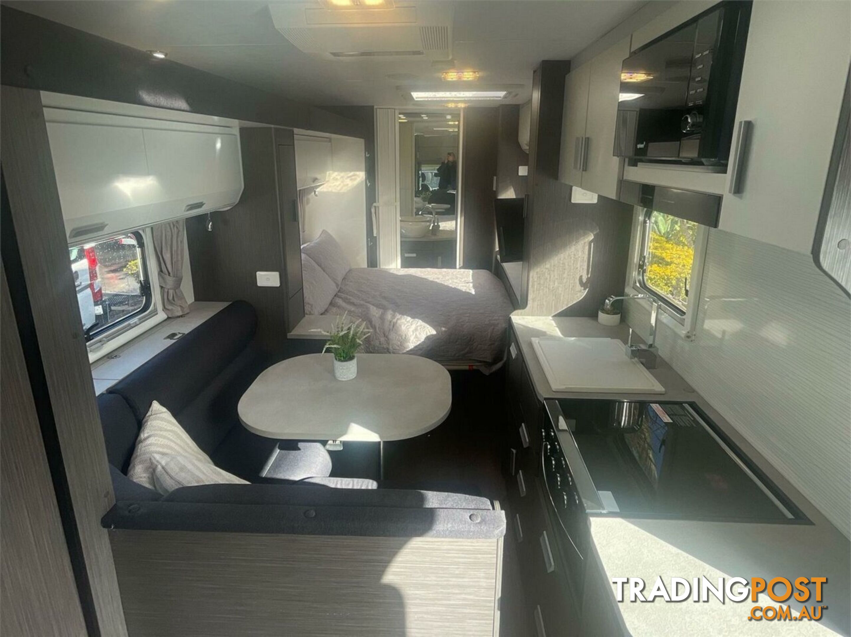 2018 Jayco Conquest FA.25-3.HR 25FT Motor Home