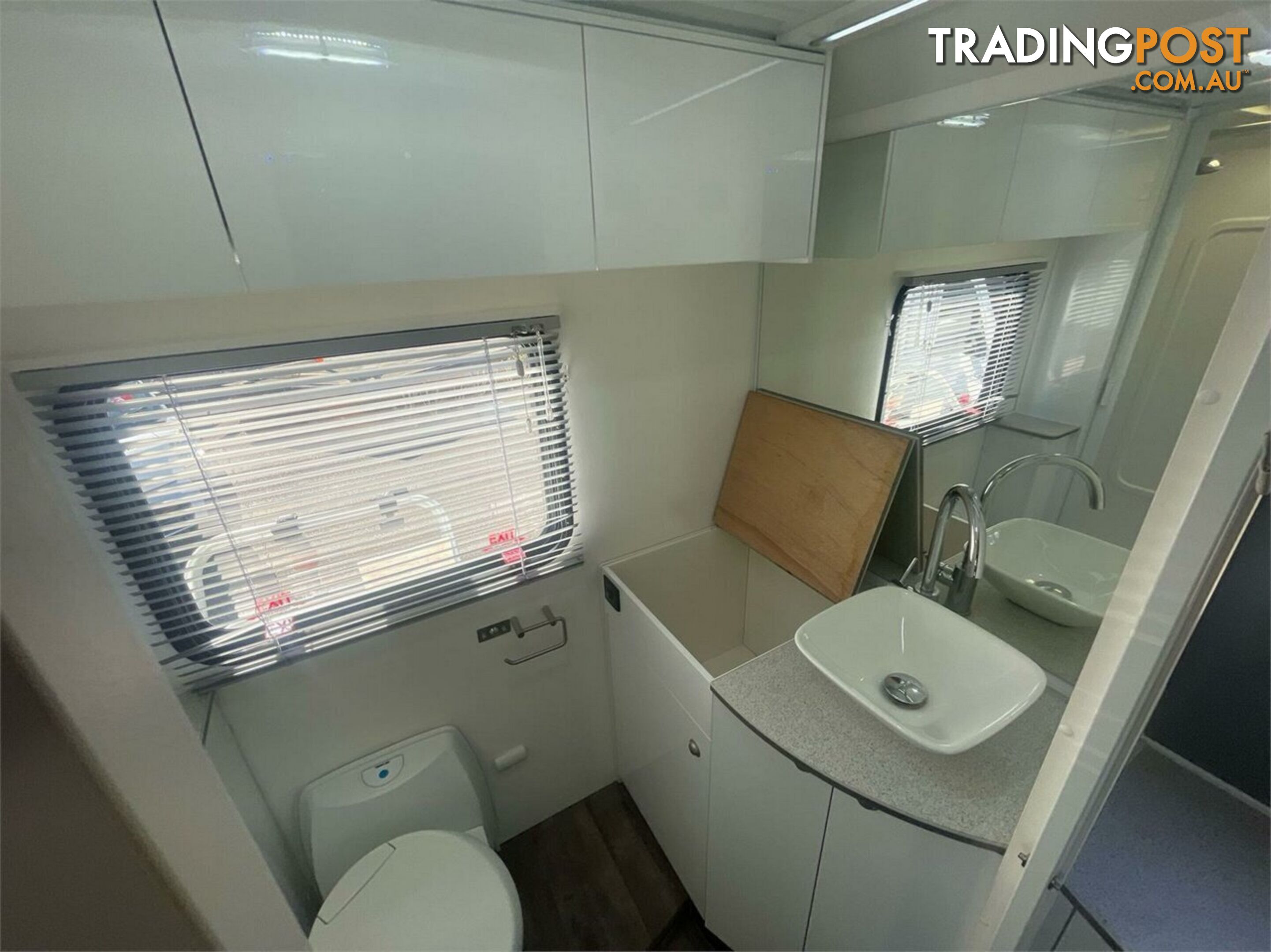 2020 Avida Birdsville C7444 SL Motor Home