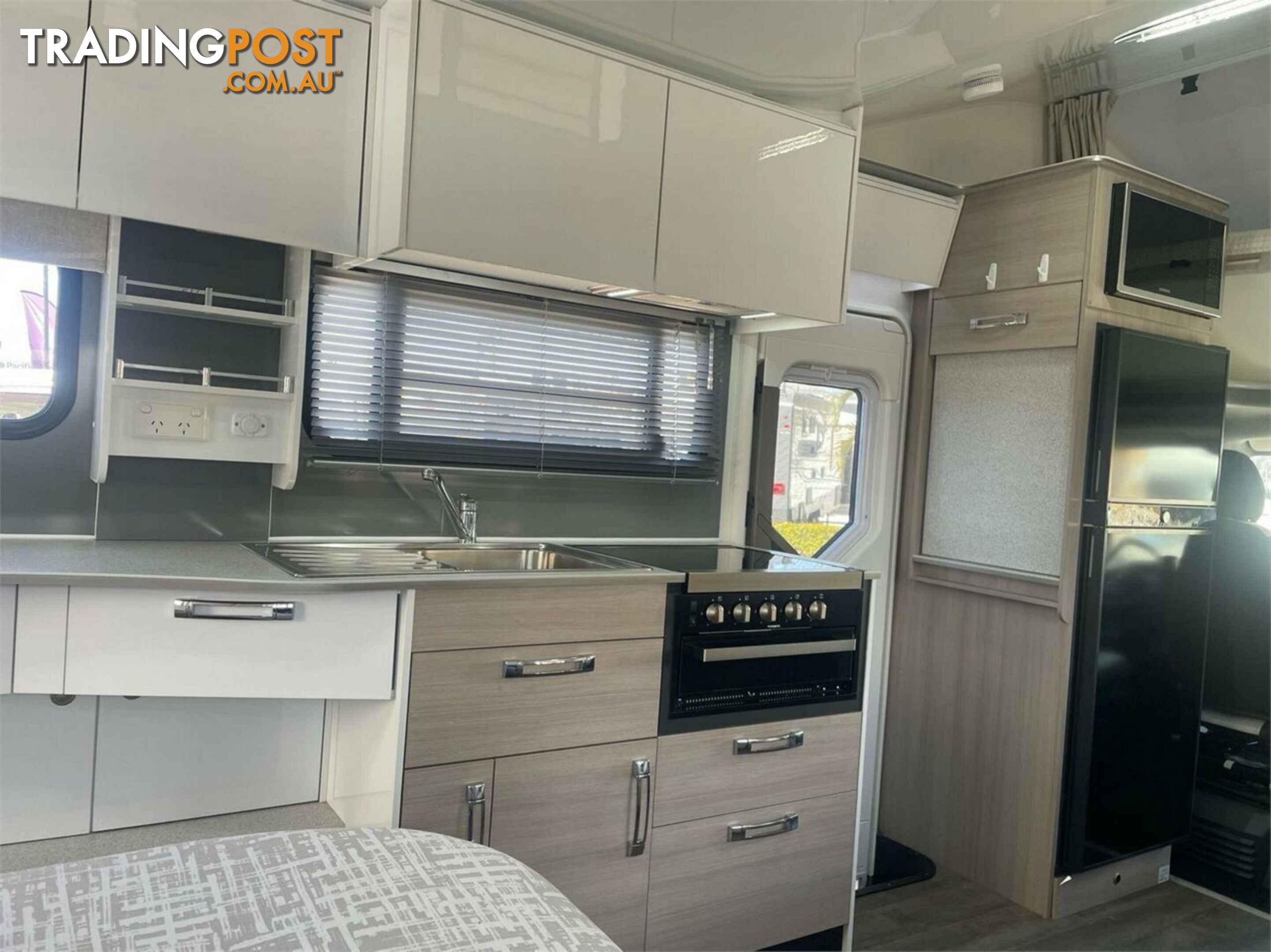 2020 Avida Birdsville C7444 SL Motor Home