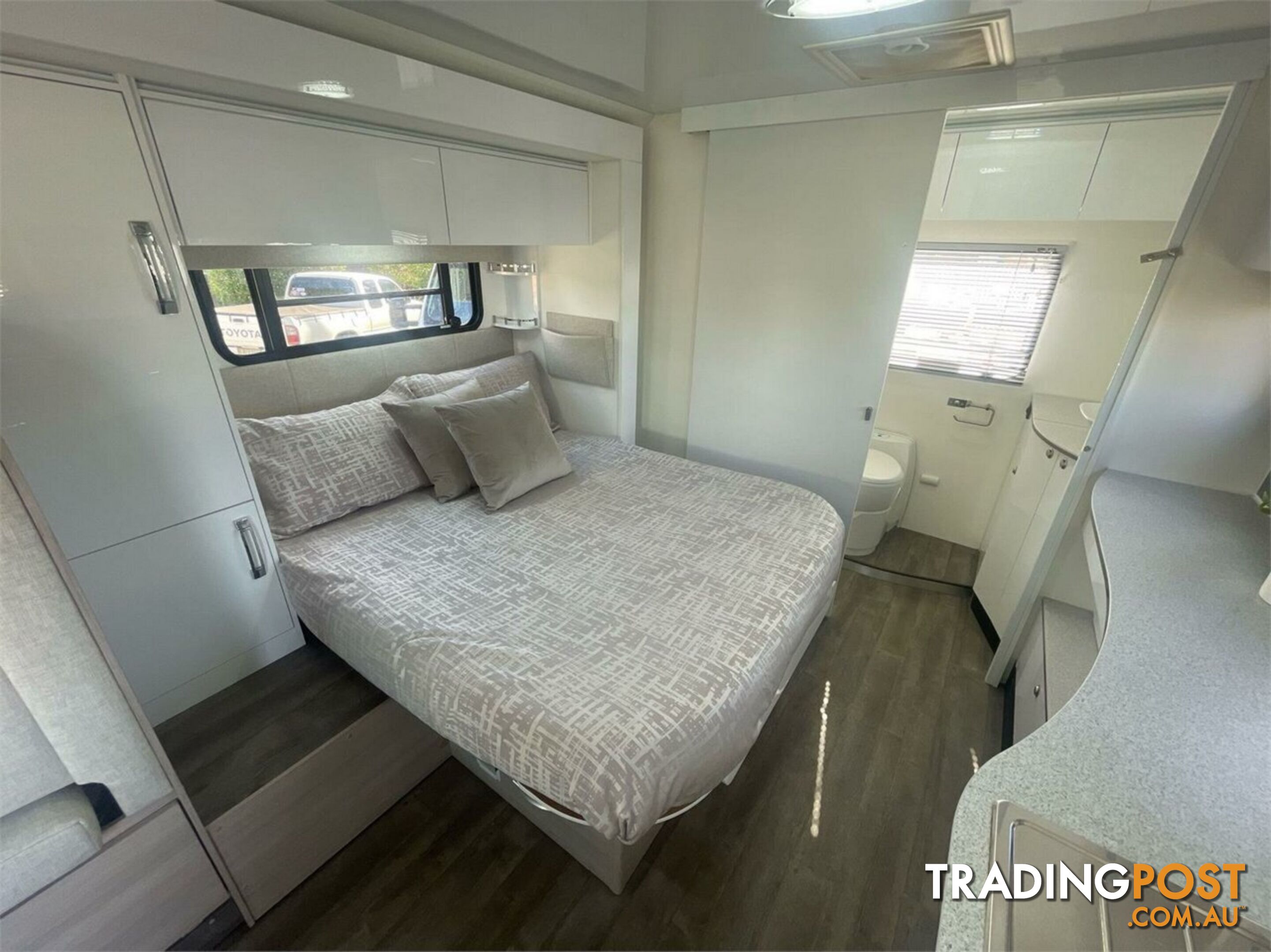 2020 Avida Birdsville C7444 SL Motor Home