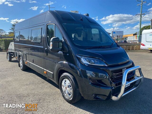 2022 XLWB INTERSTATE ONE Interstate InterstateOne Onyx Black Campervan FWD