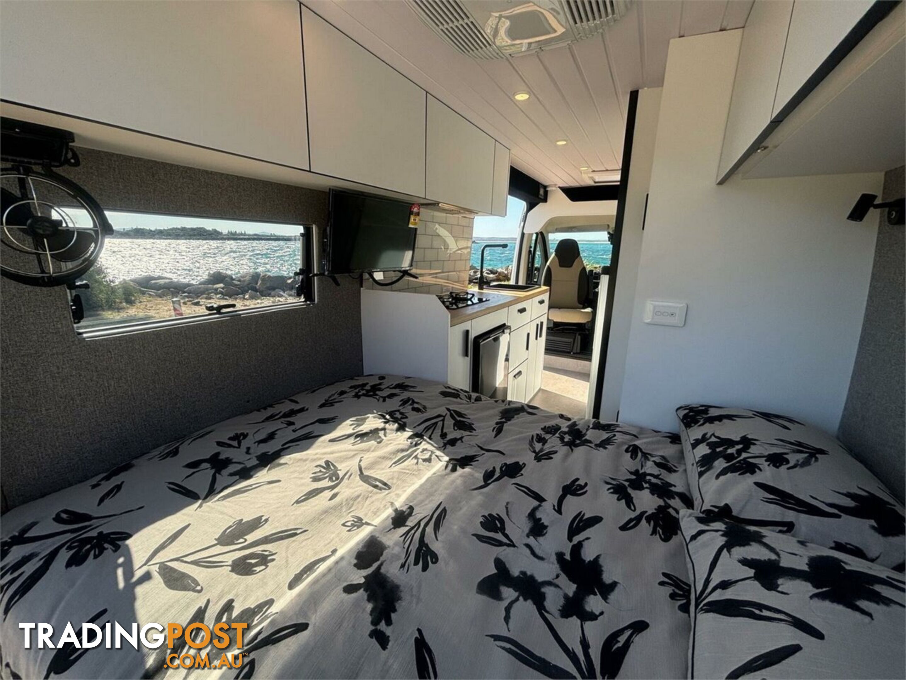 2024 Series 9 BeachClub BeachesRVs FA-BC White Motor Home