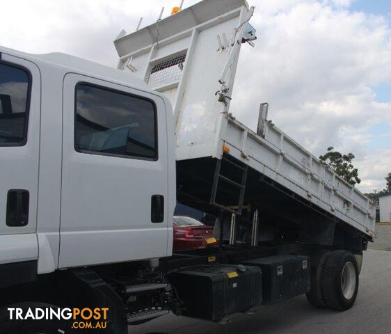 2011 Isuzu FTR Crew Cab - photo 5 of 17