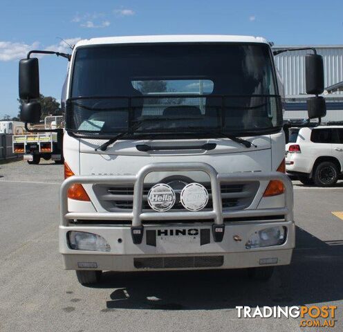2012 Hino FD, 10 pallet flat tray, Stock 1216 - photo 2 of 15