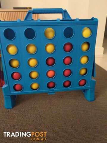 Connect 4 bounce game