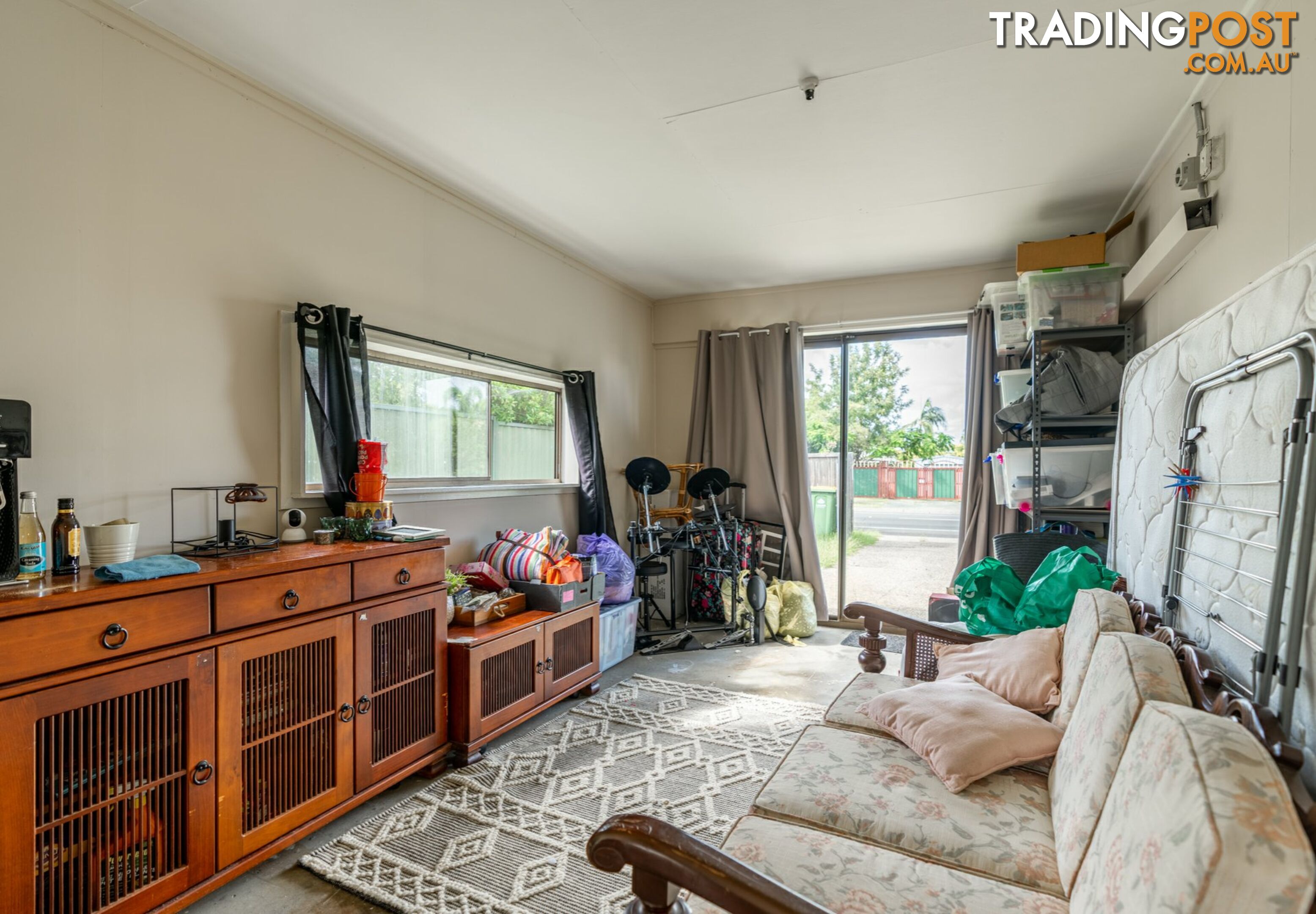 96 Waratah Drive CRESTMEAD QLD 4132