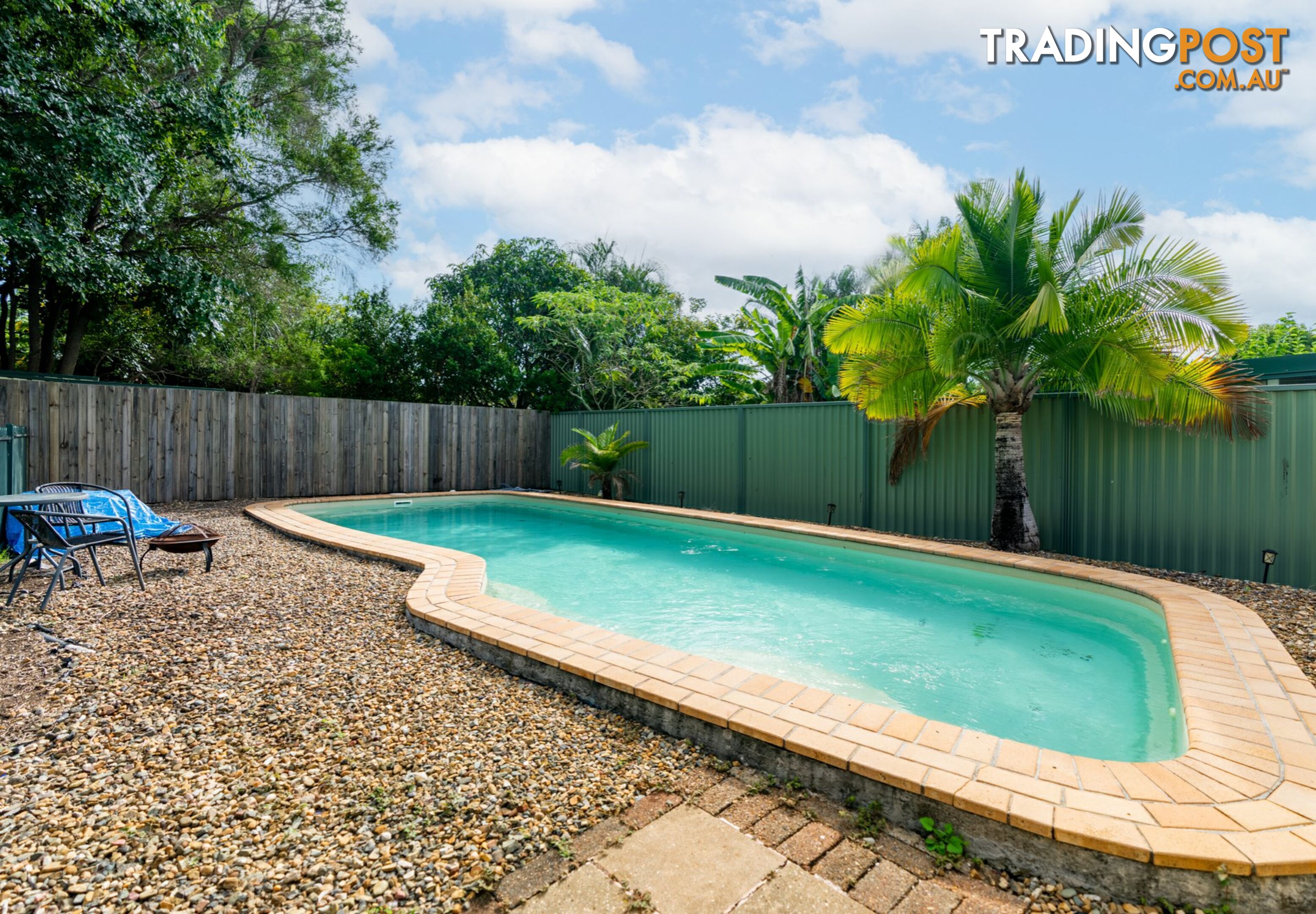 96 Waratah Drive CRESTMEAD QLD 4132