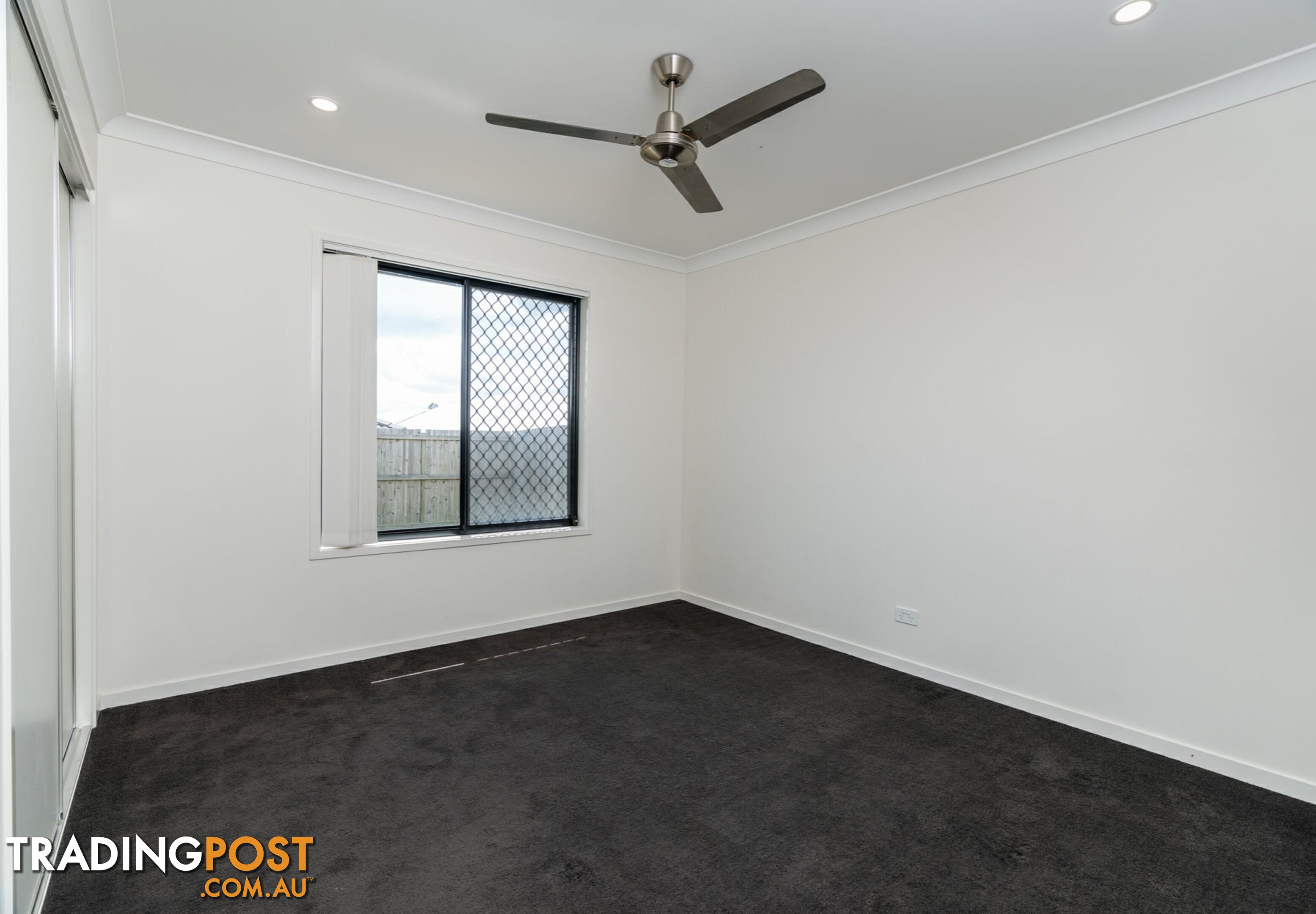 9 Jackson Place GREENBANK QLD 4124