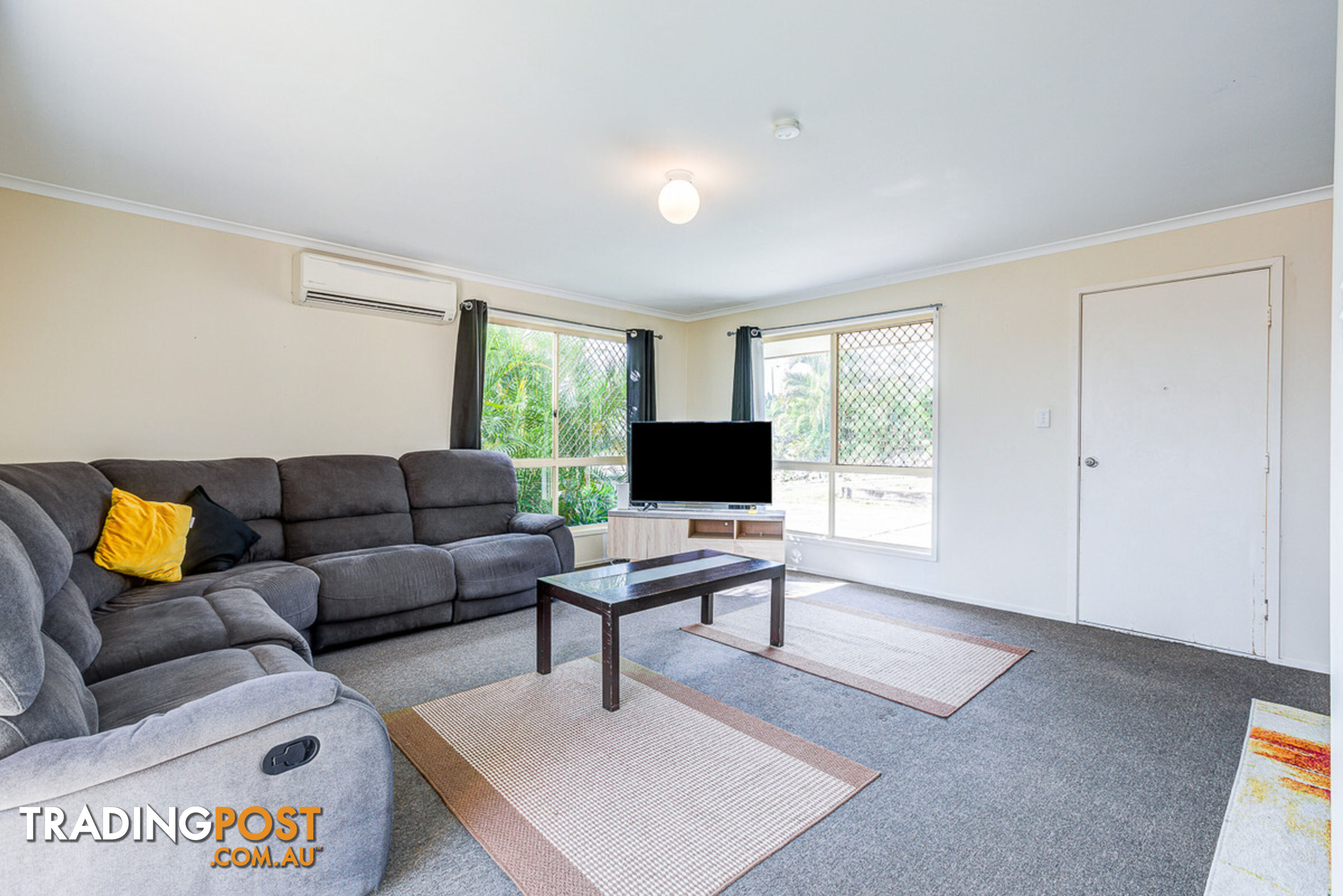 10 Copperfield Drive EAGLEBY QLD 4207