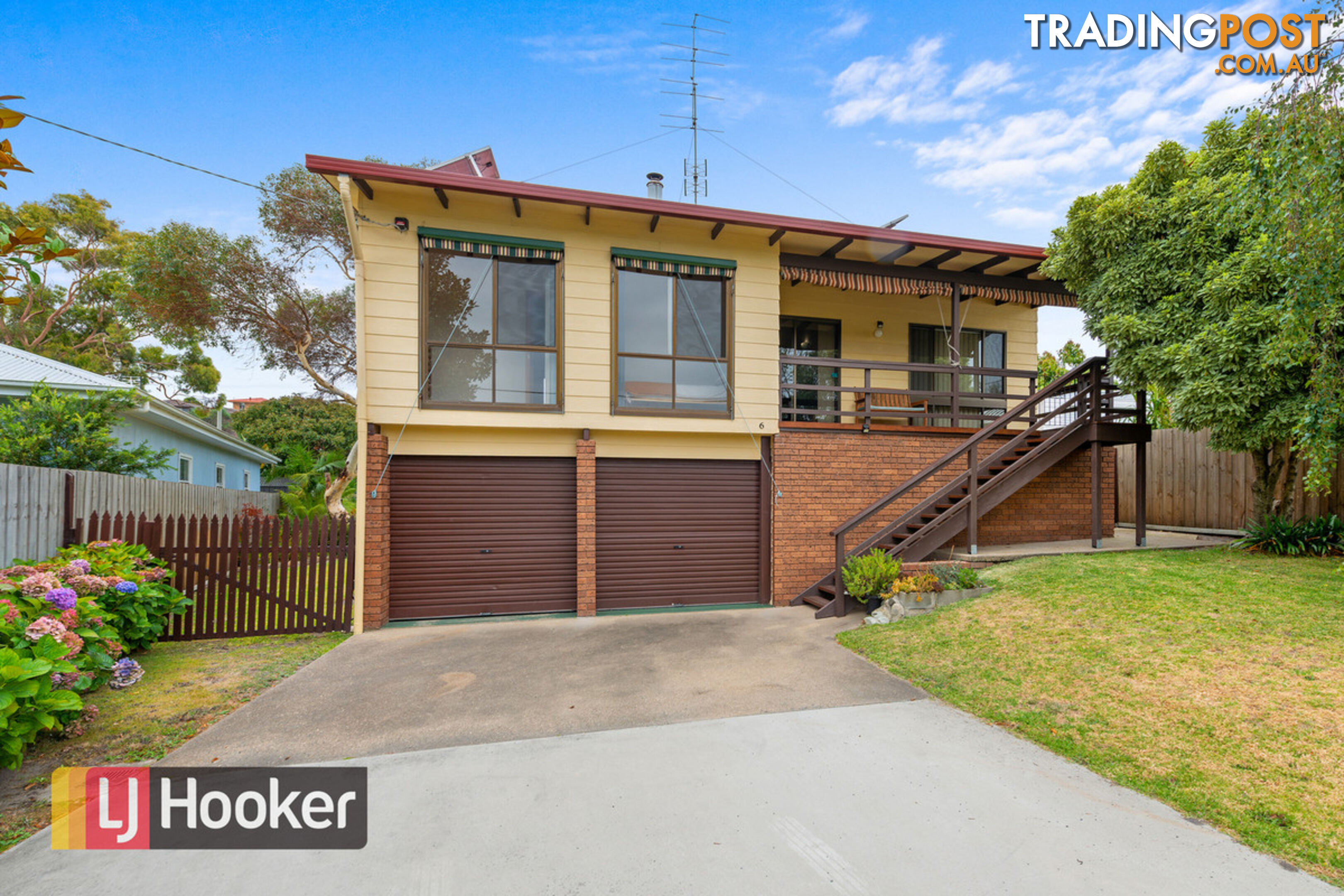 6 Tanjil Grove LAKES ENTRANCE VIC 3909