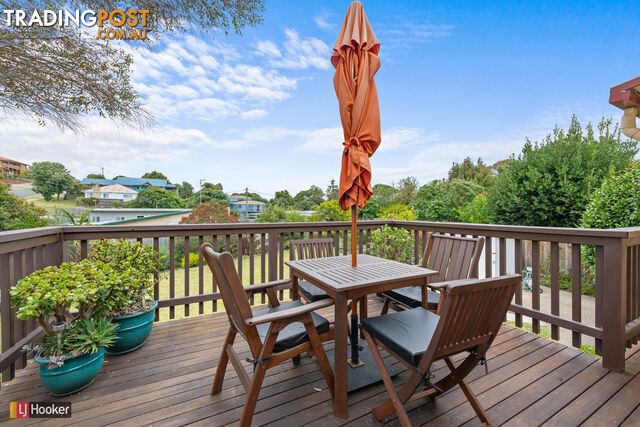 6 Tanjil Grove LAKES ENTRANCE VIC 3909