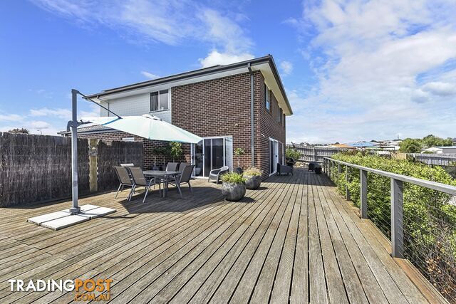 34 Norman Court LAKES ENTRANCE VIC 3909