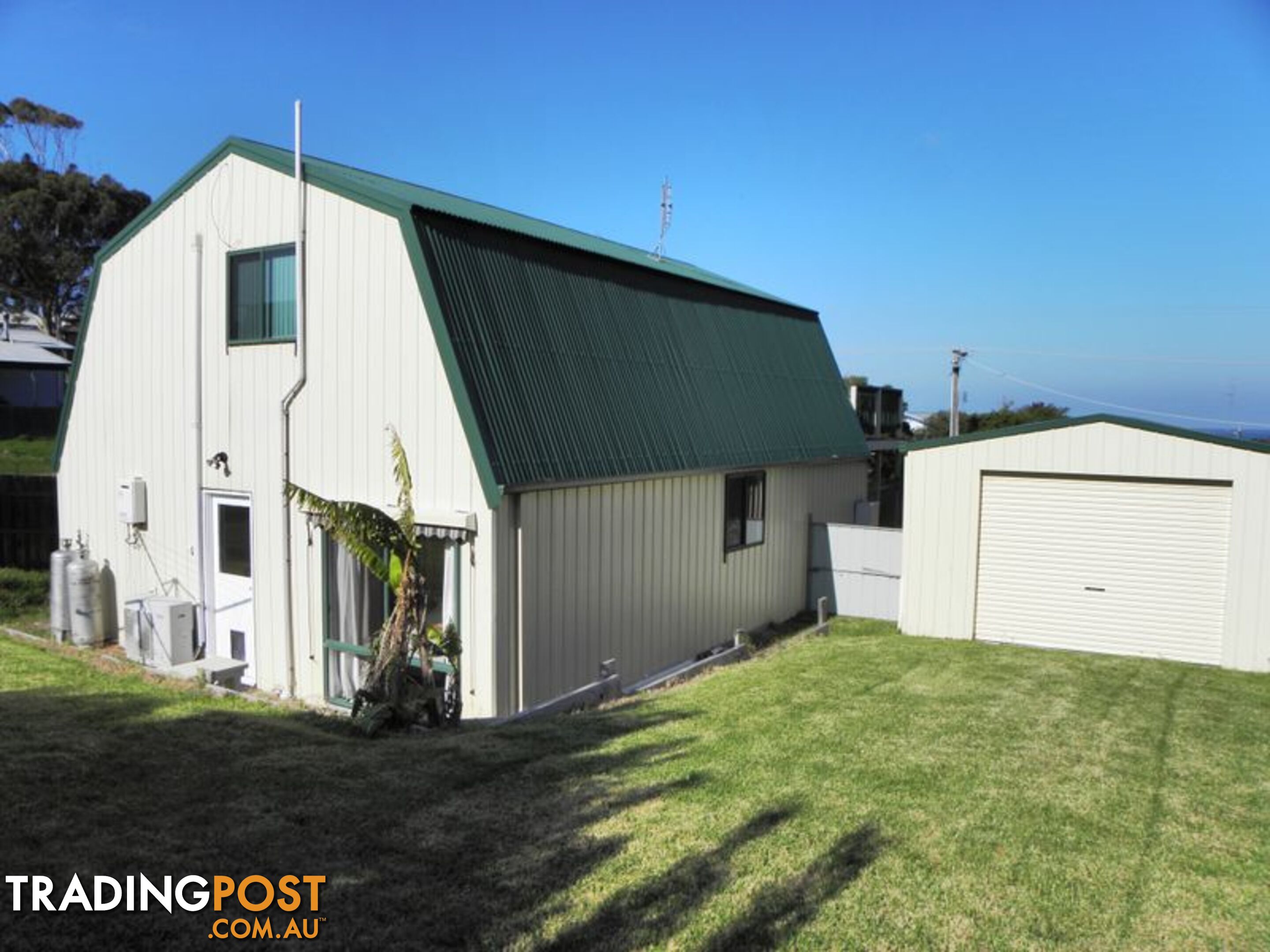 22 O'Neills Road LAKES ENTRANCE VIC 3909