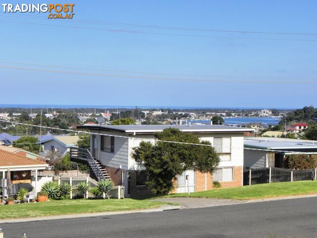 22 O'Neills Road LAKES ENTRANCE VIC 3909