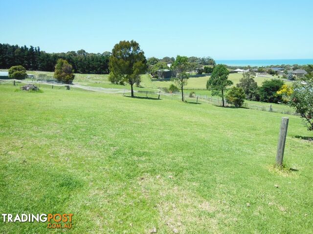 10 Reggardo Rise LAKES ENTRANCE VIC 3909