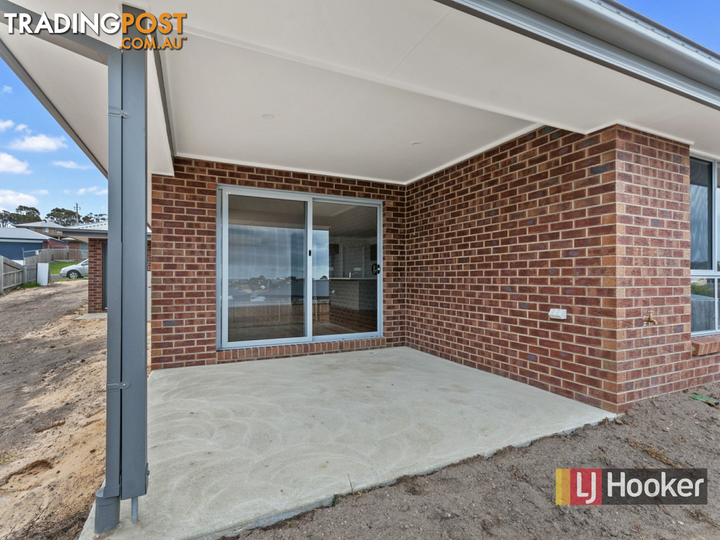 13 Lawson Drive LAKES ENTRANCE VIC 3909